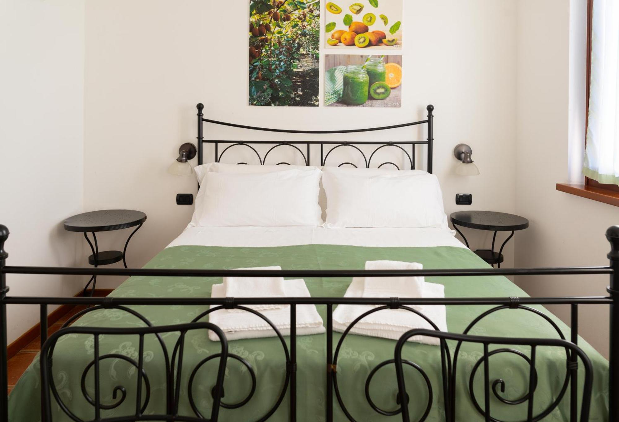 Agriturismo Il Giardino Degli Ulivi Λατζίζε Εξωτερικό φωτογραφία