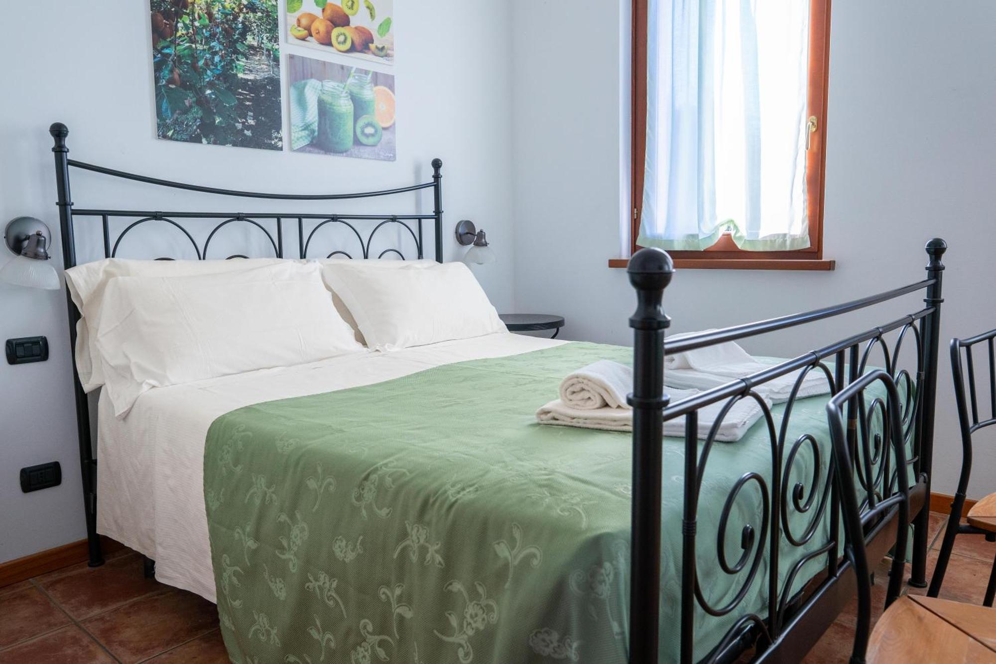 Agriturismo Il Giardino Degli Ulivi Λατζίζε Εξωτερικό φωτογραφία
